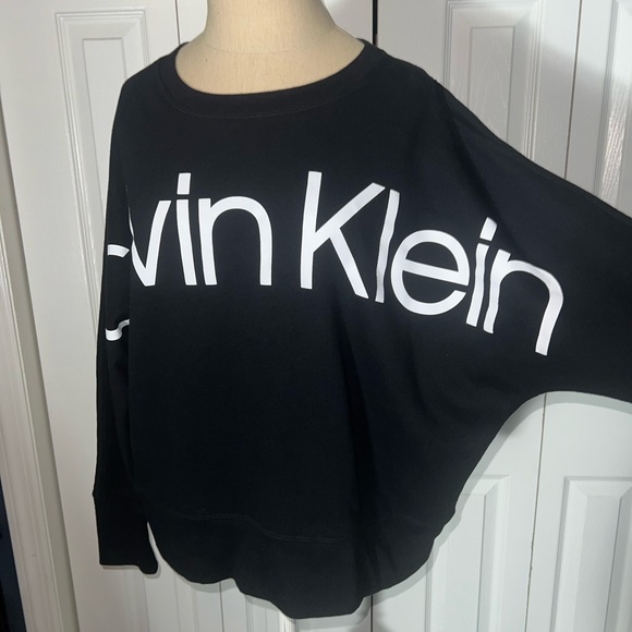 NWOT Calvin Klein performance comfy pull over top 🖤 - Picture 6 of 16